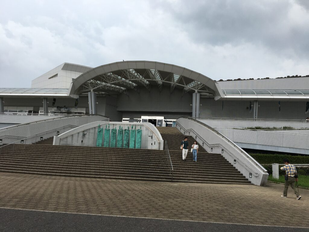 名古屋港水族館外観